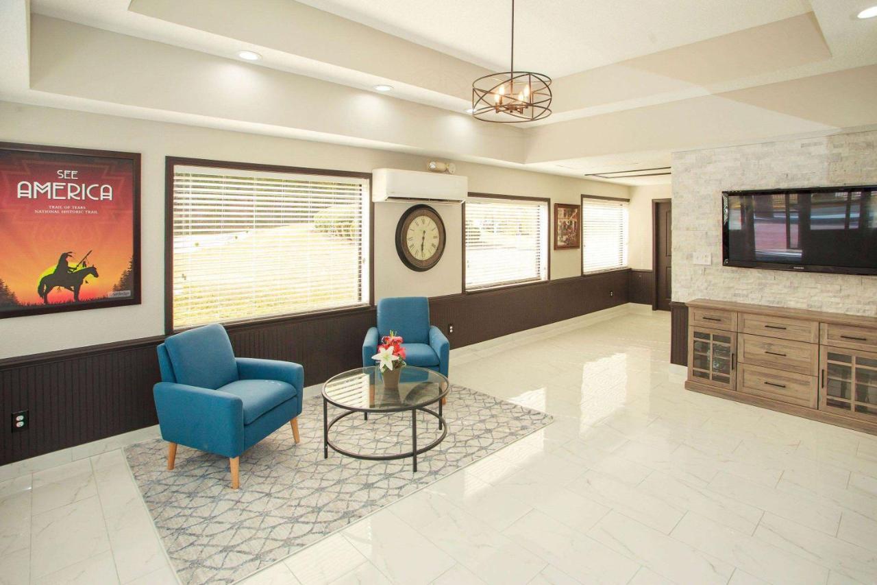 Travelodge By Wyndham Macon West Bagian luar foto