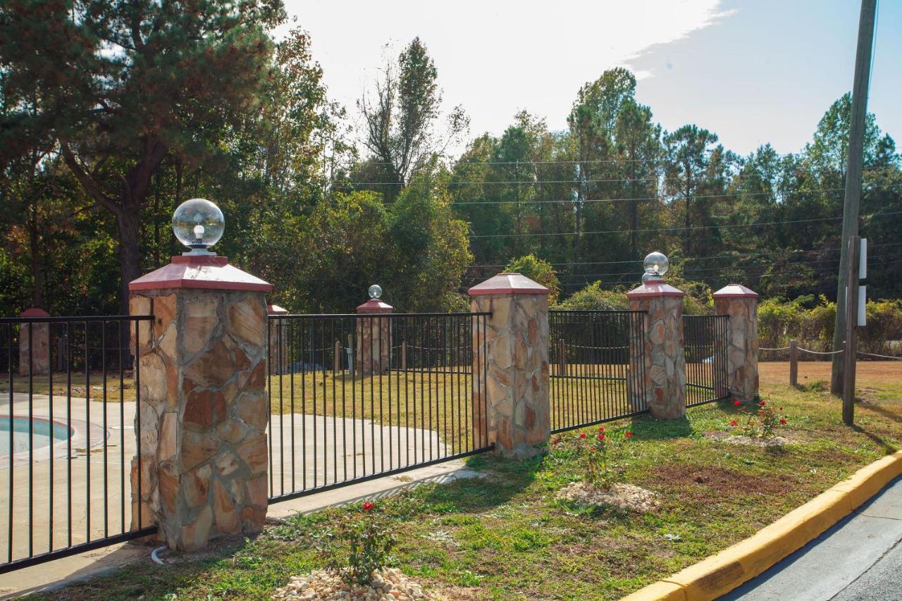 Travelodge By Wyndham Macon West Bagian luar foto