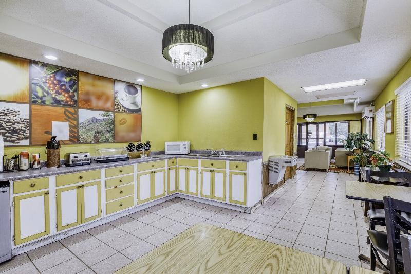 Travelodge By Wyndham Macon West Bagian luar foto